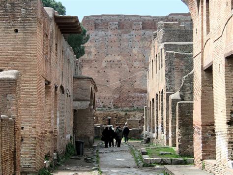 Topographical dictionary - The golden years of Ostia - Capitolium and ...