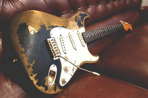 Pin en Stratocaster