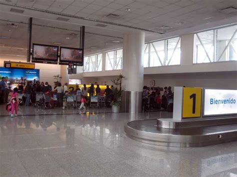 What's the Guayaquil Airport Like? | Storyteller Travel