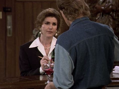 Roz acting as Holly on Cheers : r/Frasier