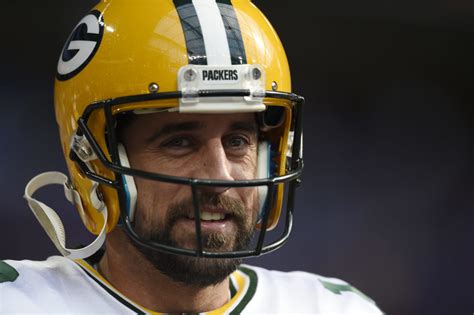 Aaron Rodgers Opens Up About Bill Belichick Pregame Conversation - The Spun