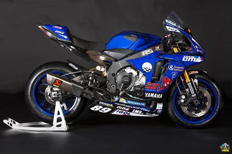 Superbike : Comment le team CMS transfigure la R1 d'Axel Maurin