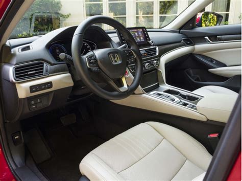 2021 Honda Accord sedan and hybrid get more tech, price bump to $25,725 ...