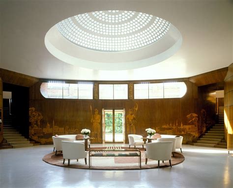 Eltham Palace | Where Medieval meets Art Deco London