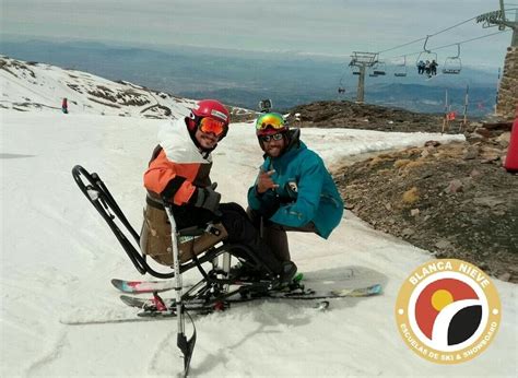 Clases de Esquí Adaptado - En Sierra Nevada - Escuela Blanca Nieve