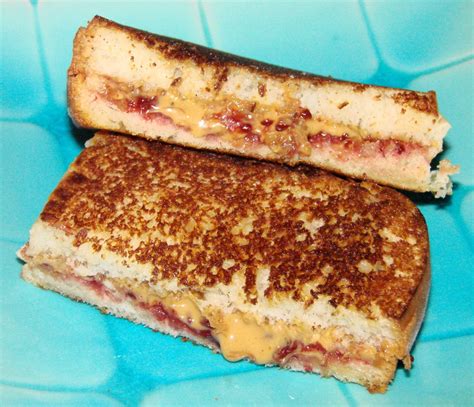 Best 2 Fried Peanut Butter And Jelly Sandwich Recipes