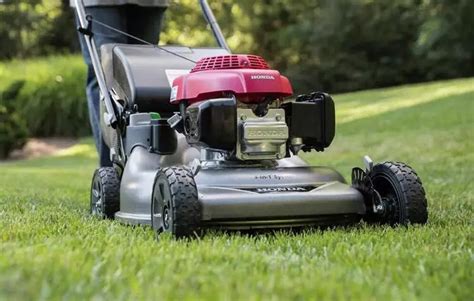 Honda HRR216K9VKA Review - The Best Honda Lawn Mower?