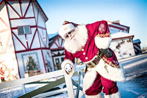 Santa Claus House in Alaska | North Pole | Good Sam