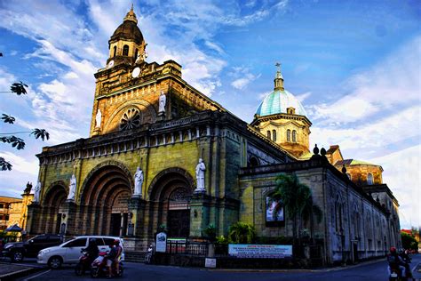 Travel Thru History Manila: Razed and rebuilt