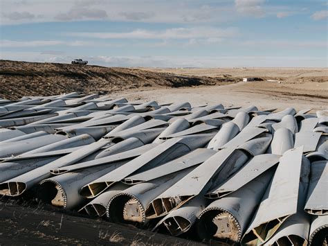 Bloomberg: Wind Turbine Blades Can’t Be Recycled, So They’re Piling Up ...