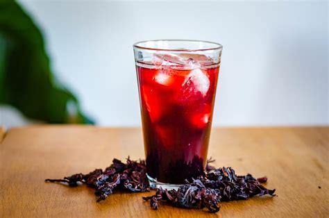 This Sorrel Drink Recipe Gets You in The Christmas Spirit