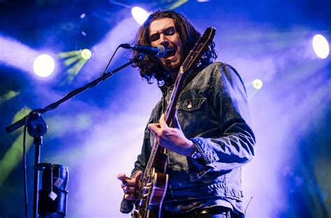 Hozier Listened To Kendrick Lamar & 'Incredibly Brave' Hip-Hop While ...