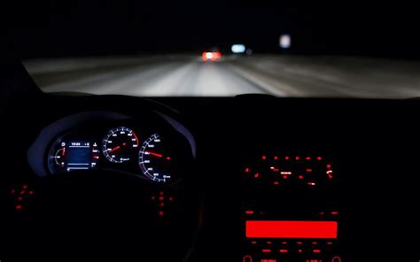 Tips for Night Driving Safety: Visibility, Distance & More | dubizzle