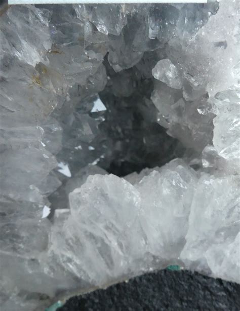 White Amethyst/Quartz Geode 1.6kg | Crystal Visions NZ