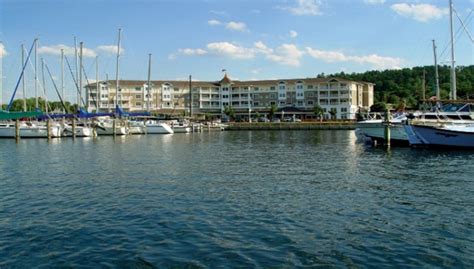 WATKINS GLEN HARBOR HOTEL - Watkins Glen Lodging