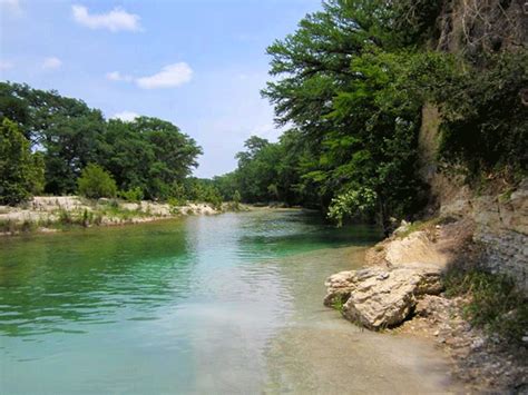 Frio River Cabins - Frio River Camping