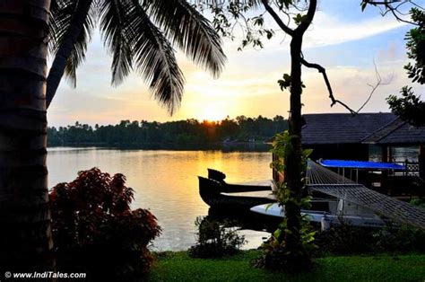 Ashtamudi Lake - Ride Across Backwaters Of Kerala - Inditales