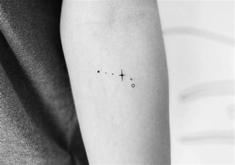 Aggregate more than 78 minimalist galaxy tattoo super hot - in.cdgdbentre