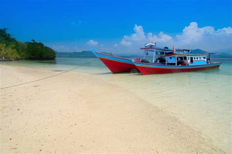 Pahawang Beach, Lampung Indonesia Stock Photo - Image of nelayan ...