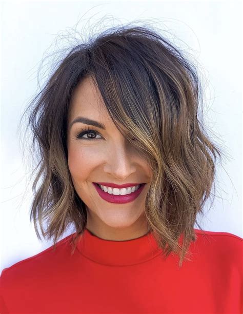 13+ Favorite No Fuss Hairstyles For Medium Length Hair