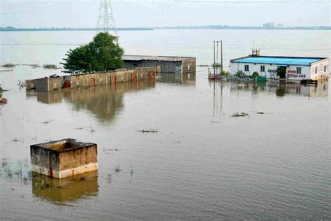 Nearly 1,000 people evacuated as heavy rains create flood-like ...