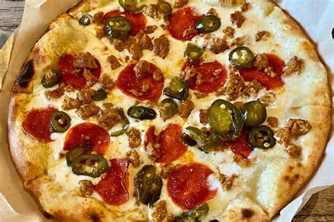 Best Pizza in Denton, TX: 11 Top Pizzerias! (2024)