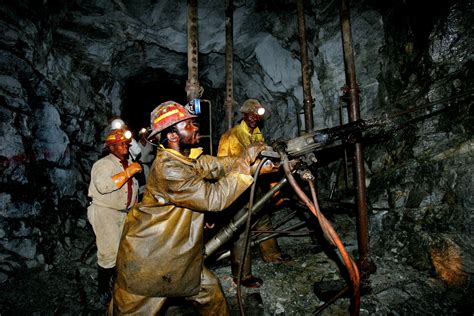 World's deepest gold mine shut down due to COVID-19 | Daily Sabah