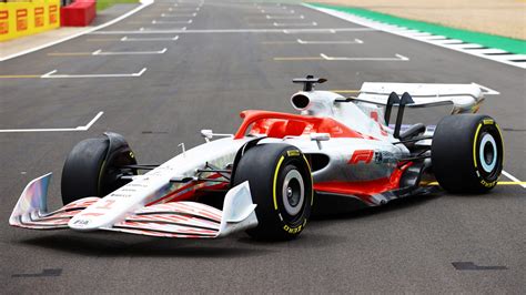 GALLERY: A first look at the life-size 2022 F1 car, after drivers get ...