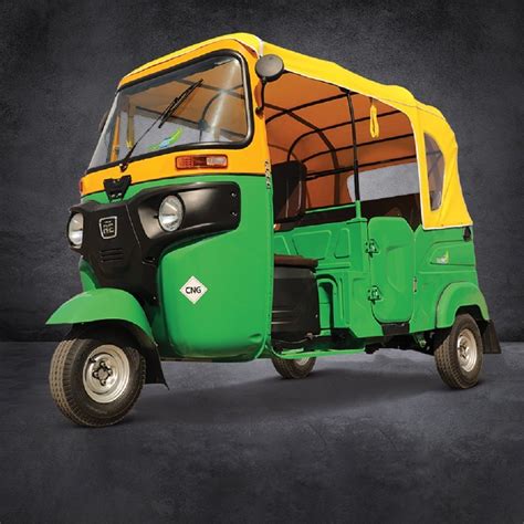 Bajaj Compact CNG Rickshaw at Rs 273839 | Bajaj Auto Rickshaw in Patna ...