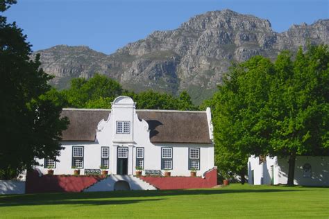 CAPE DUTCH ARCHITECTURE CHARACTERISTICS | FARMHOUSES