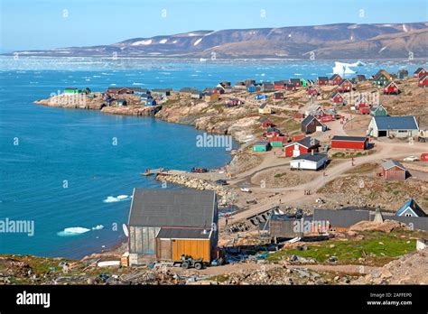 The Greenland town of Ittoqqortoormiit Stock Photo - Alamy