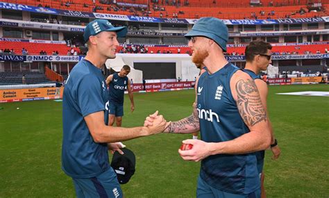 Tom Hartley is congratulated by Ben Stokes after receiving his Test cap ...