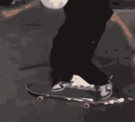 Skateboard GIF - Skateboard - Discover & Share GIFs