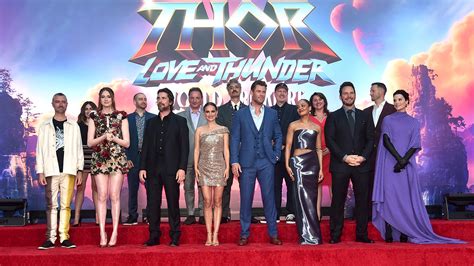 Taika Waititi, ‘Thor: Love and Thunder’ Stars on Surpassing ‘Ragnarok ...