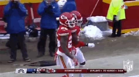 Tyreek Hill Touchdown GIFs - Get the best GIF on GIPHY