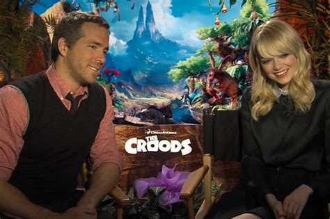 'The Croods' Star Emma Stone Teaches Ryan Reynolds What a GIF Is — VIDEO