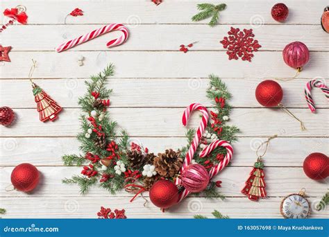 Christmas Wreath on Wooden Backdrop Stock Photo - Image of merry ...