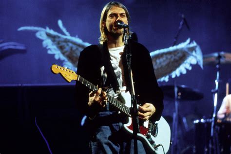 The 9 things that made Kurt Cobain famous