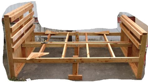 The Ultimate Sturdy Bed - description and free plans