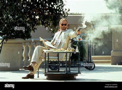 CHARLES DANCE, LAST ACTION HERO, 1993 Stock Photo - Alamy