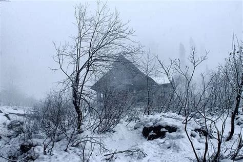 Exploring the Enchanting Solang Valley: A Weather Guide