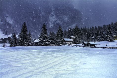 File:Winter wonderland Austria mountain landscape (8290712092).jpg ...