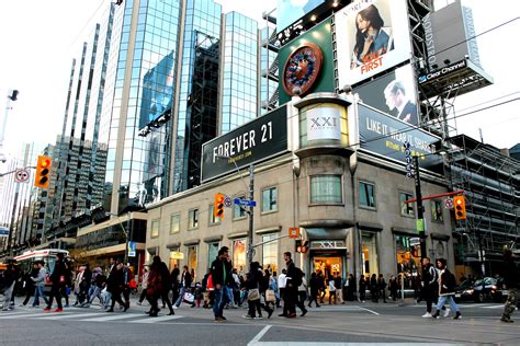 Dundas Square in Toronto, makes for excellent shots | Street ...