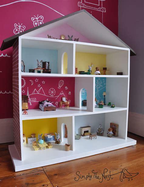 How To Make A DIY Dollhouse For A Toddler — Alice de Araujo