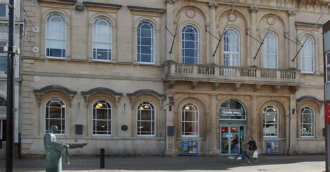 Loughborough Town Hall will host a pop-up branch of HSBC following a ...