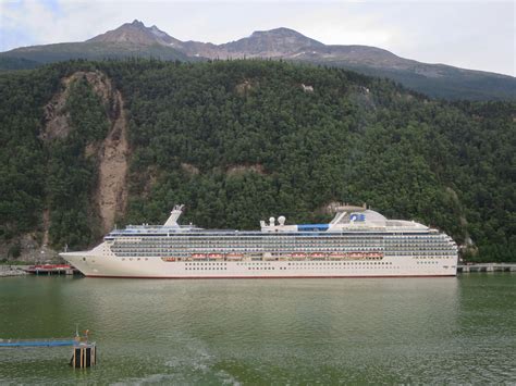 Best Alaska Cruise Ports - A Full Guide For Discerning Travelers