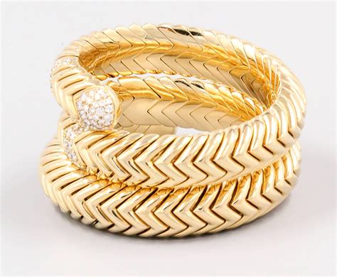 Bulgari Spiga Diamond Gold Snake Bracelet For Sale at 1stDibs