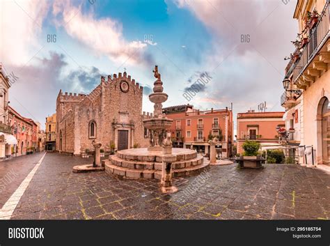 Cathedral Taormina Image & Photo (Free Trial) | Bigstock