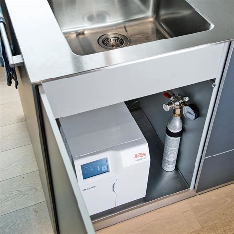 (EoL) · B · Zip HydroTap G4 · Water system · CLAGE.com/en