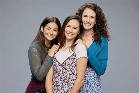 'The Way Home' on Hallmark Channel - Cast, Plot, Photos, Premiere ...